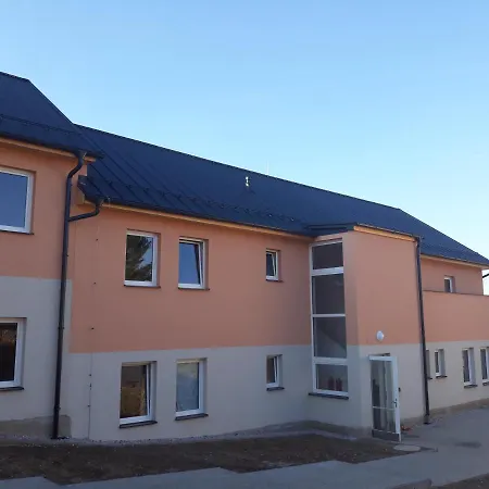 Ostrov Motel *